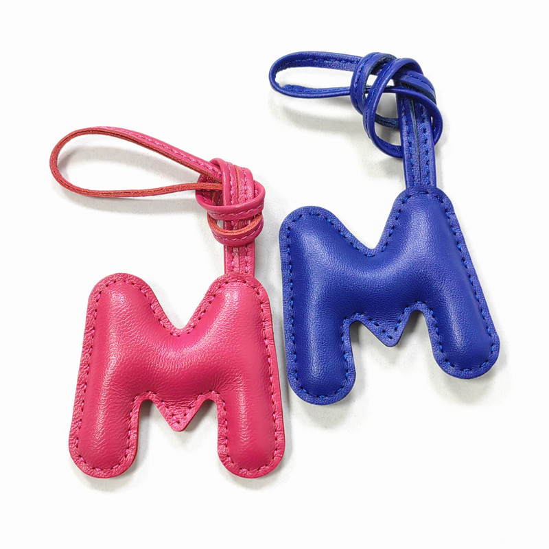 Women Accessories Name In English - 羊皮レザー英語文字 M ネームペンダントカーアクセサリー純粋な手縫いレディース女性バッグバックパックチャーム DIY