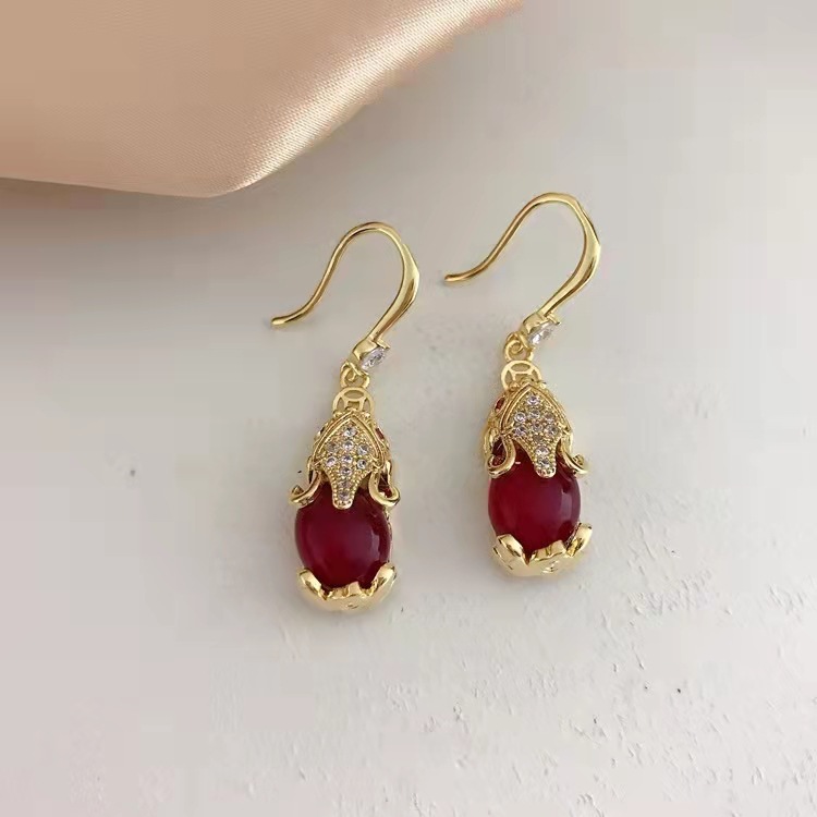 Women'S Affordable Accessories - 2025年トレンド ピクシー レトロ レッド レディース イヤリング