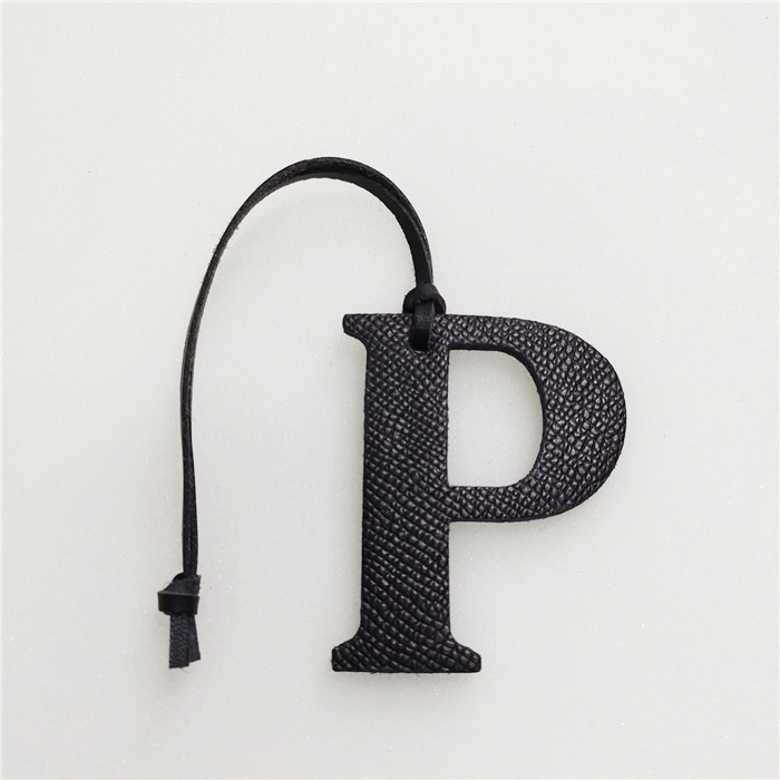 女性用puレザーキーホルダー,英語のアルファベットp,名前の - Women Accessories Name In English のレビューと価格