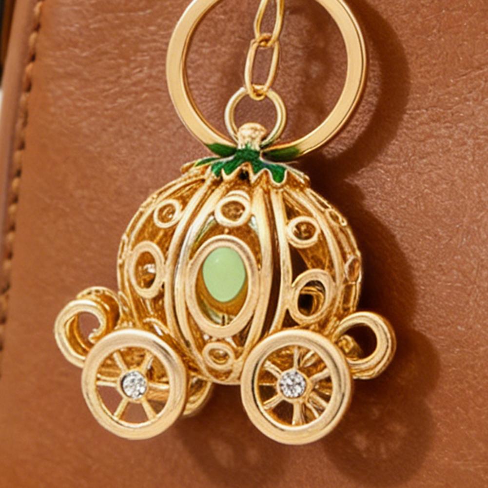 パンプキンキャリッジキーホルダー おとぎ話のパンプキンコーチ - Women'S Accessories Coach のレビューと価格